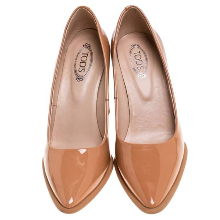 Pre Owned Tod's Beige Patent Leather Pointed Toe Pumps Size 35