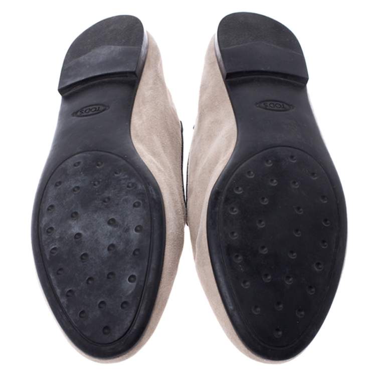 مملوكة مسبقًا Tod's Beige Suede Slip On Loafers Size 38
