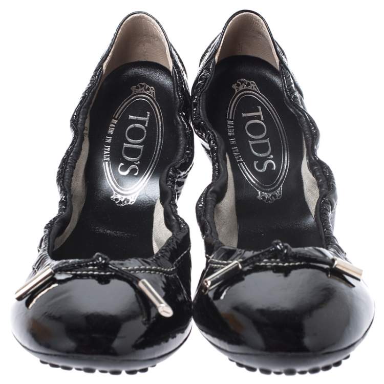 Pre Owned Tod's Black Patent Leather Scrunch Ballet Flats Size 38