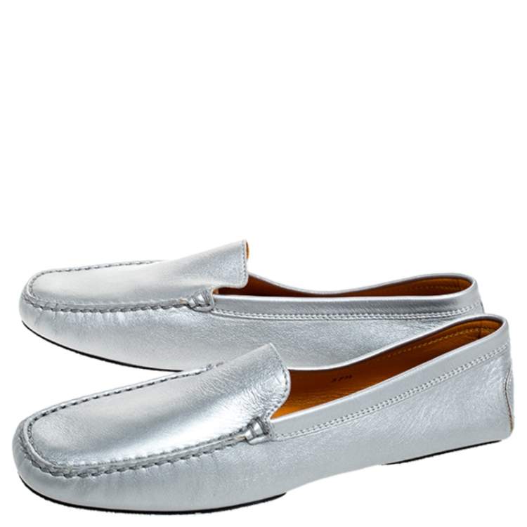 مملوكة مسبقًا Tod's Silver Soft Leather Loafers Size 37.5