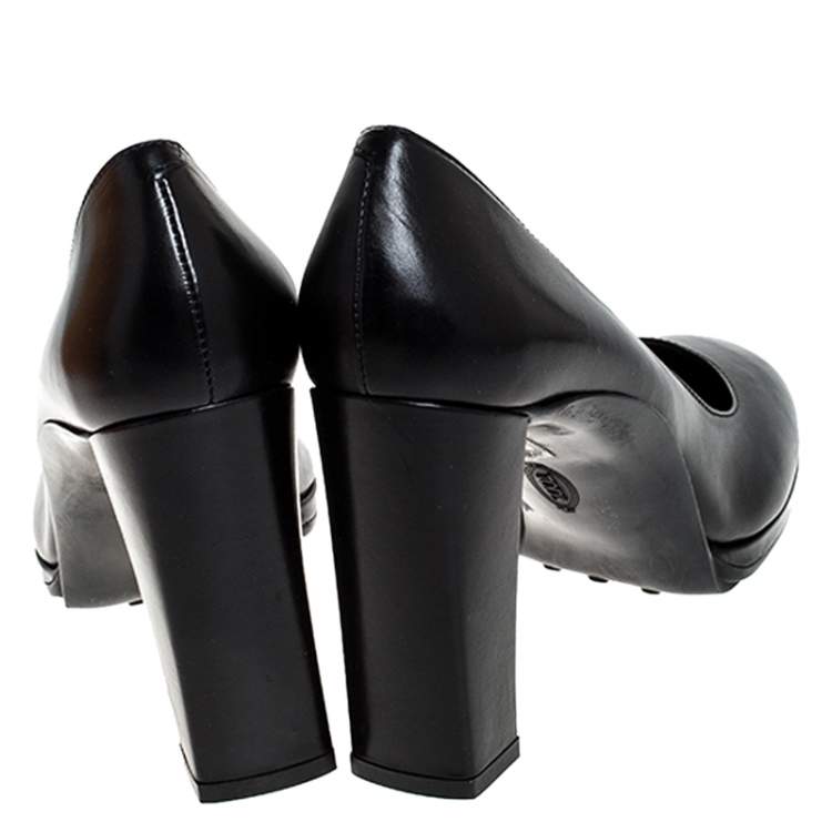 Pre Owned Tod's Black Leather Pumps Size 40.5