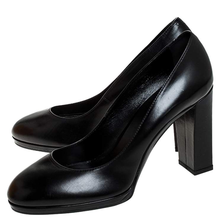 Pre Owned Tod's Black Leather Pumps Size 40.5