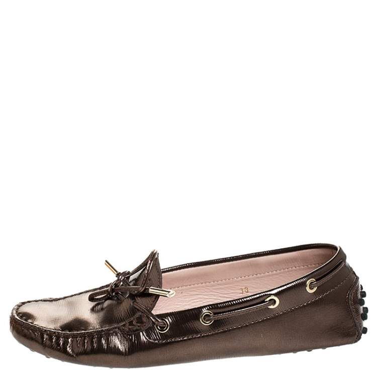 Pre Owned Tod's Metallic Leather Bow Slip On Loafers Size 38