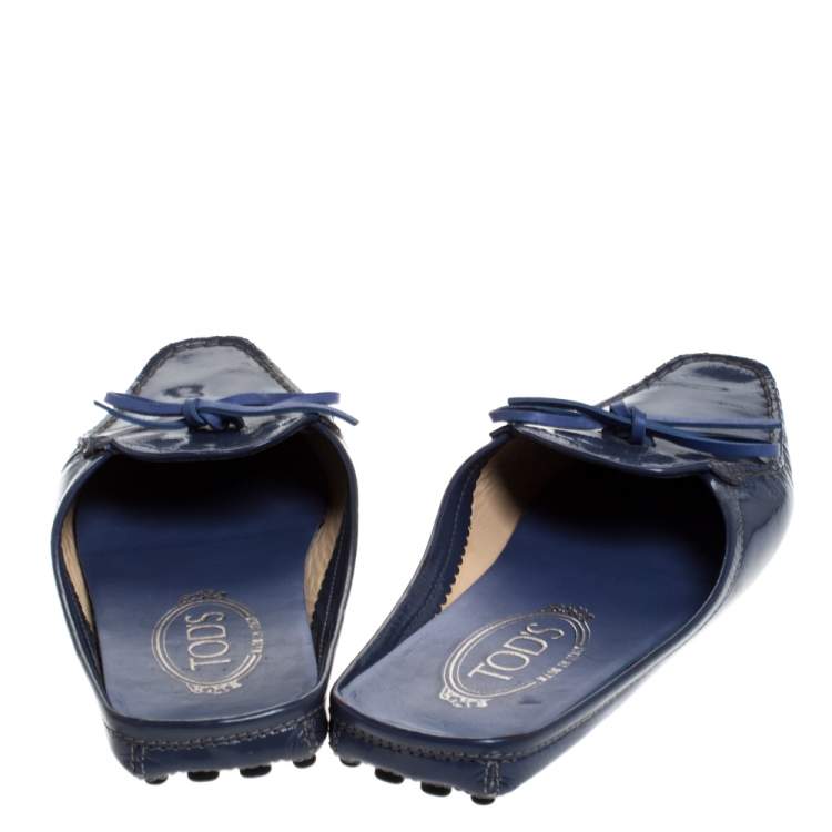 Pre Owned Tod's Blue Patent Leather Bow Flat Loafer Mules Size 37