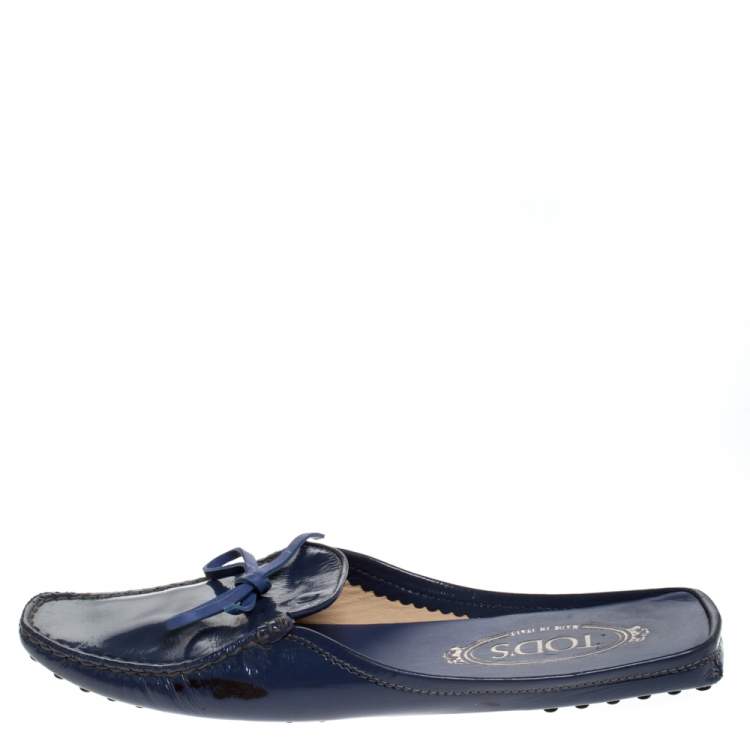 Pre Owned Tod's Blue Patent Leather Bow Flat Loafer Mules Size 37