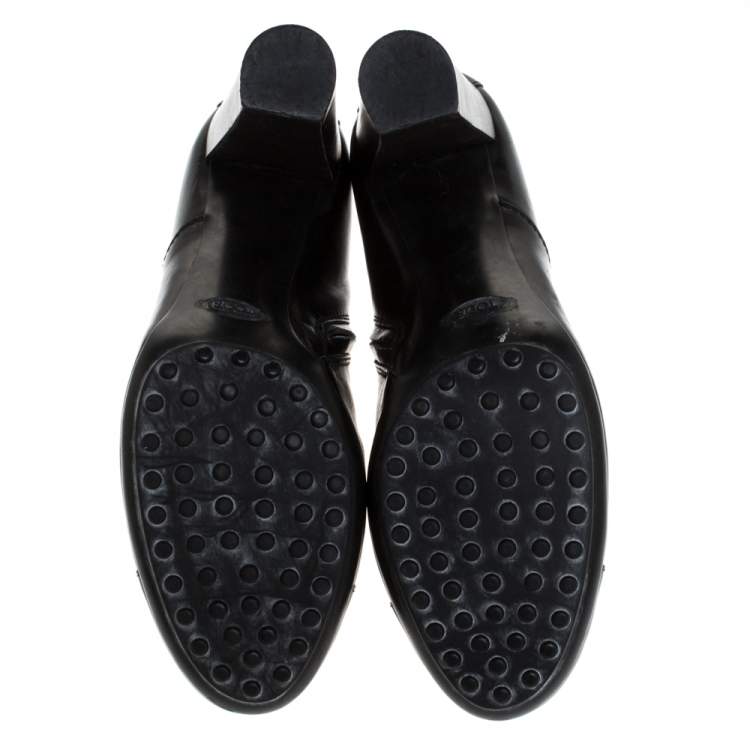 Pre Owned Tod's Black Leather Cap Toe Block Heel Booties Size 38