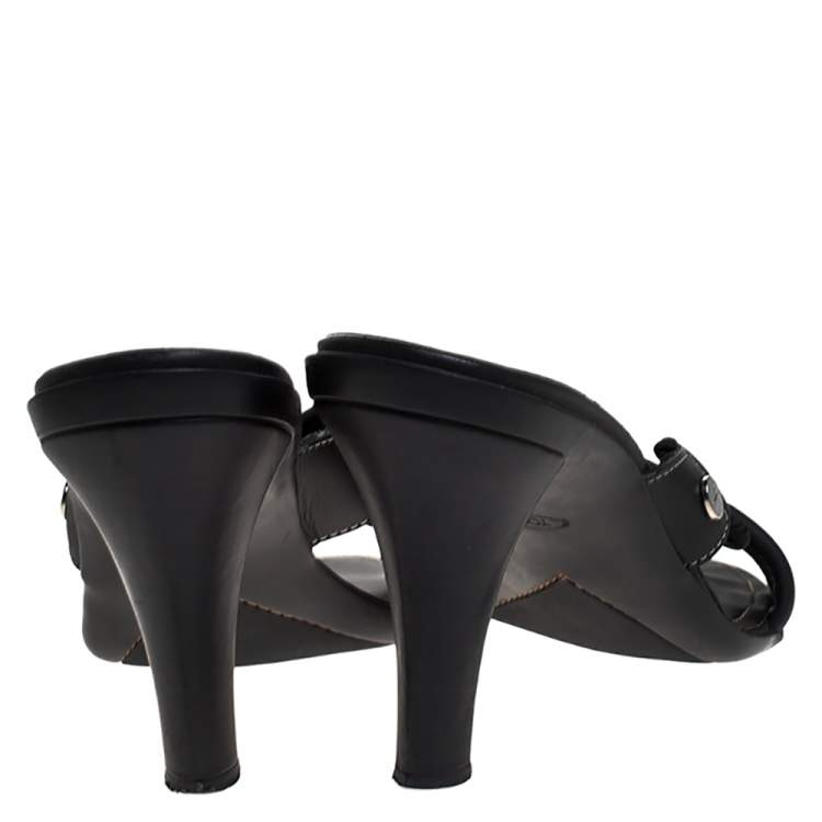 Pre Owned Tod's Black Leather Cross Strap Open Toe Sandals Size 39