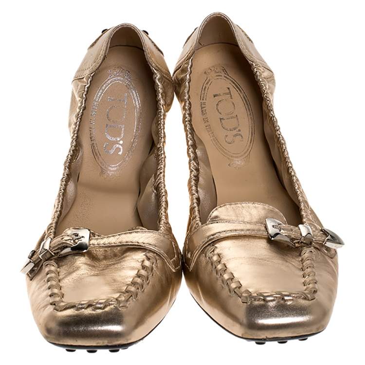 Pre Owned Tod's Metallic Gold Foil Leather Buckle Detail Loafer Scrunch Ballet Flats Size 39.5