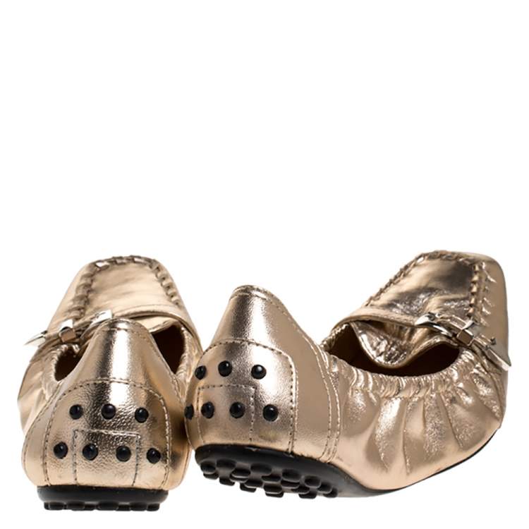 Pre Owned Tod's Metallic Gold Foil Leather Buckle Detail Loafer Scrunch Ballet Flats Size 39.5