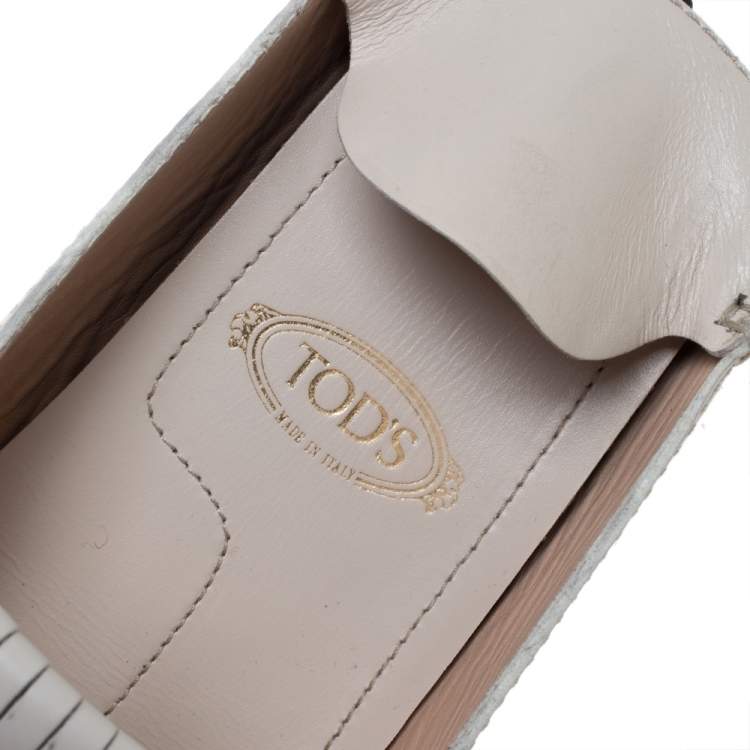 Pre Owned Tod's Off Whte Leather Gommini Mule Loafers Size 40.5