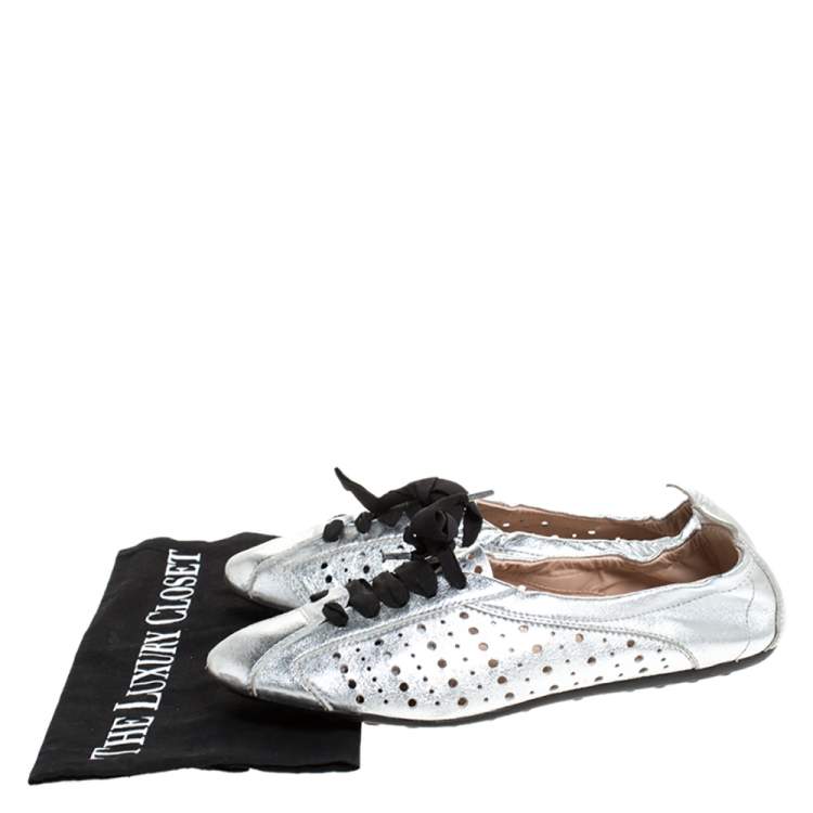 Pre Owned Tod's Metallic Silver Perforated Leather Lace Up Scrunch Low Top Sneakers Size 39