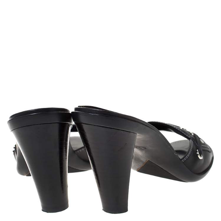 Pre Owned Tod's Black Leather Slide Sandals Size 38