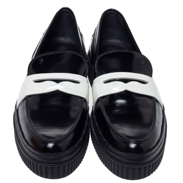مملوكة مسبقًا Tod's Black/White Leather And Patent Platform Penny Loafers Size 41