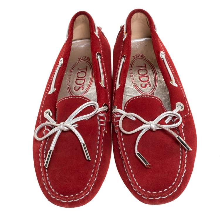 Pre Owned Tod's Red Suede And Silver Bow Loafers Size 35.5