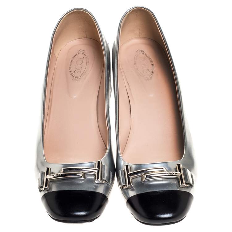 Pre Owned Tod's Silver/Black Foil Leather And Leather Cap Toe Block Heel Pumps Size 39.5