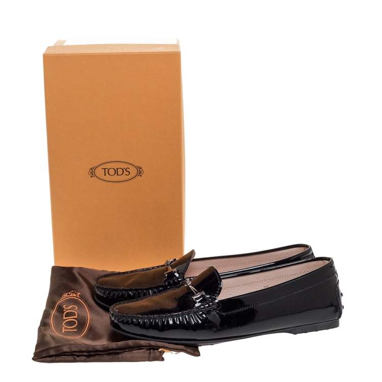 مملوكة مسبقًا Tod's Black Patent Leather Double T Loafers Size 39.5