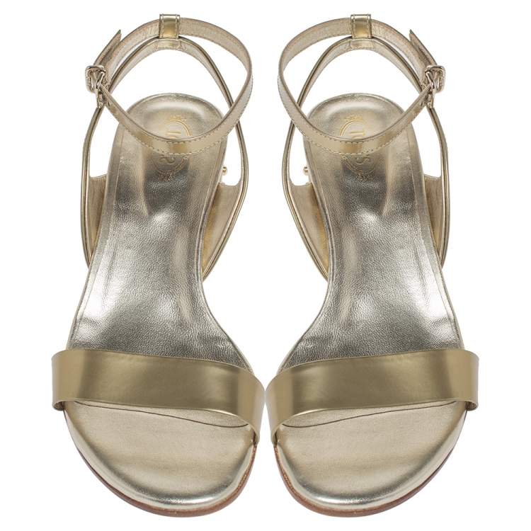 Pre Owned Tod's Gold Patent Leather Studded Block Heel Sandals Size 40