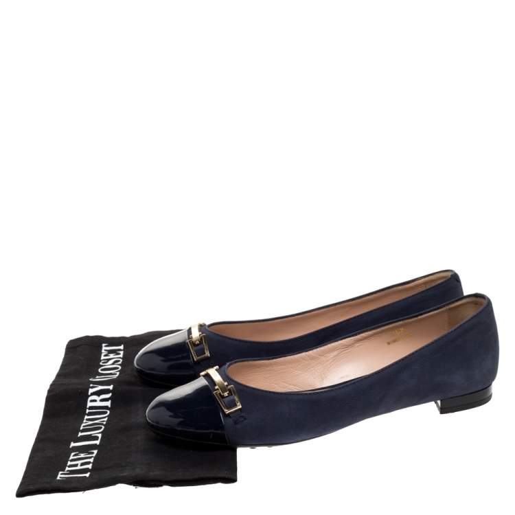 مملوكة مسبقًا Tod's Navy Blue Suede and Patent Leather Cap Toe Buckle Ballet Flats Size 36.5