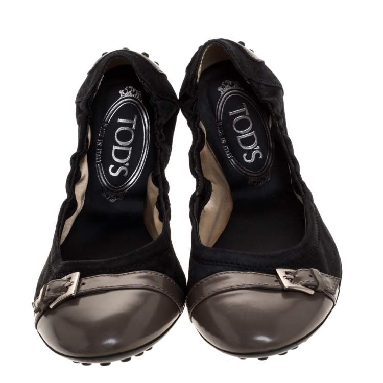Pre Owned Tod's Black/Grey Leather and Suede Buckle Detail Scrunch Ballet Flats Size 36