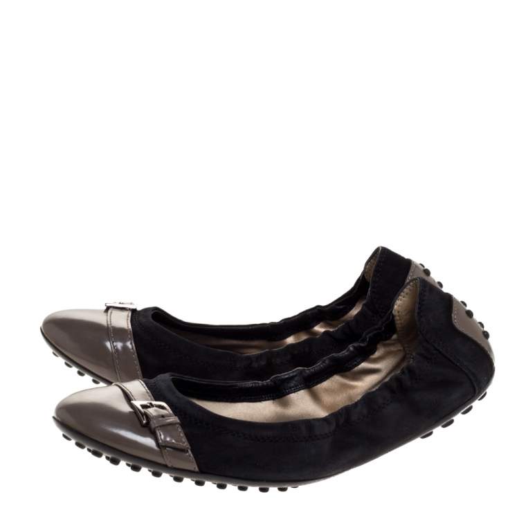 Pre Owned Tod's Black/Grey Leather and Suede Buckle Detail Scrunch Ballet Flats Size 36