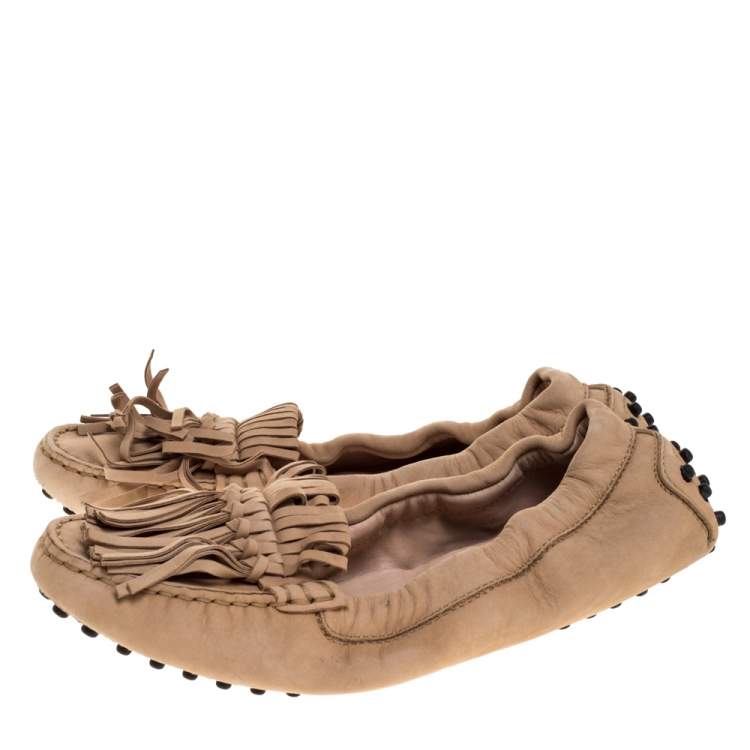Pre Owned Tod's Beige Suede Fringe Detail Scrunch Loafers Size 37
