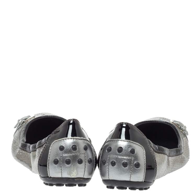 Pre Owned Tod's Black Patent And Metallic Grey Snakeskin Embossed Buckle Detail Ballet Flats Size 38.5