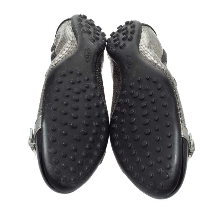Pre Owned Tod's Black Patent And Metallic Grey Snakeskin Embossed Buckle Detail Ballet Flats Size 38.5