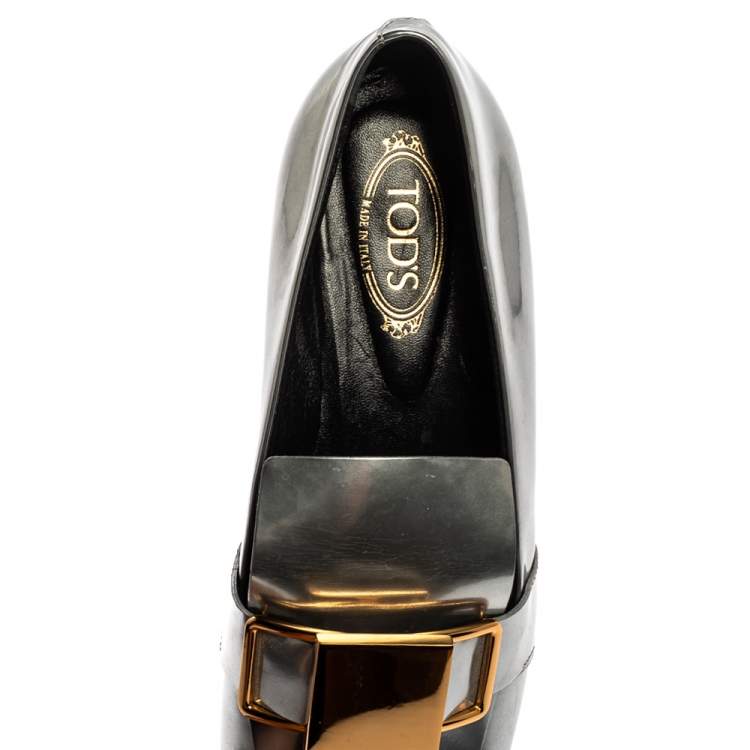 Pre Owned Tod's Metallic Silver Leather Slip On Loafers Size 38