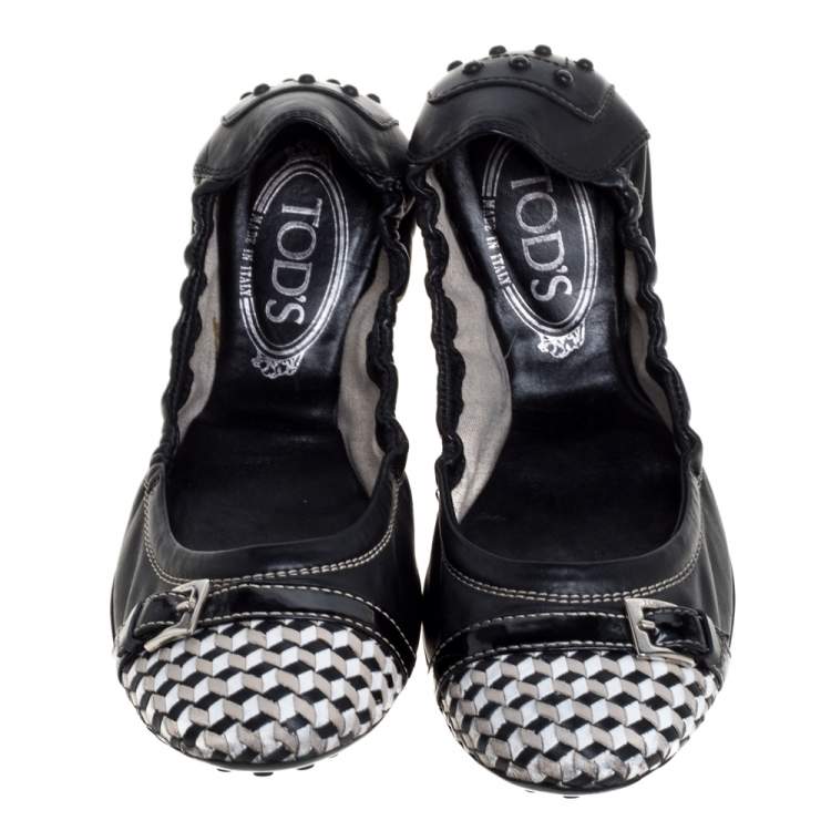 Pre Owned Tod's Black Leather Cap Toe Buckle Detail Scrunch Ballet Flats Size 38