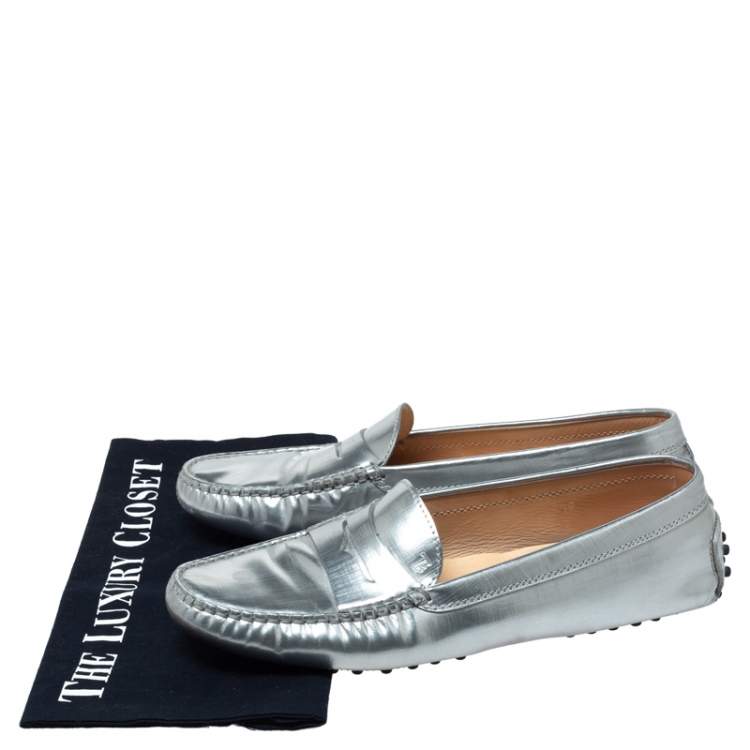 Pre Owned Tod's Silver Metallic Leather Penny Loafers Size 39