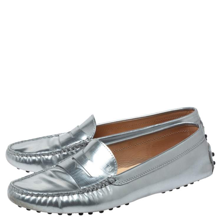Pre Owned Tod's Silver Metallic Leather Penny Loafers Size 39