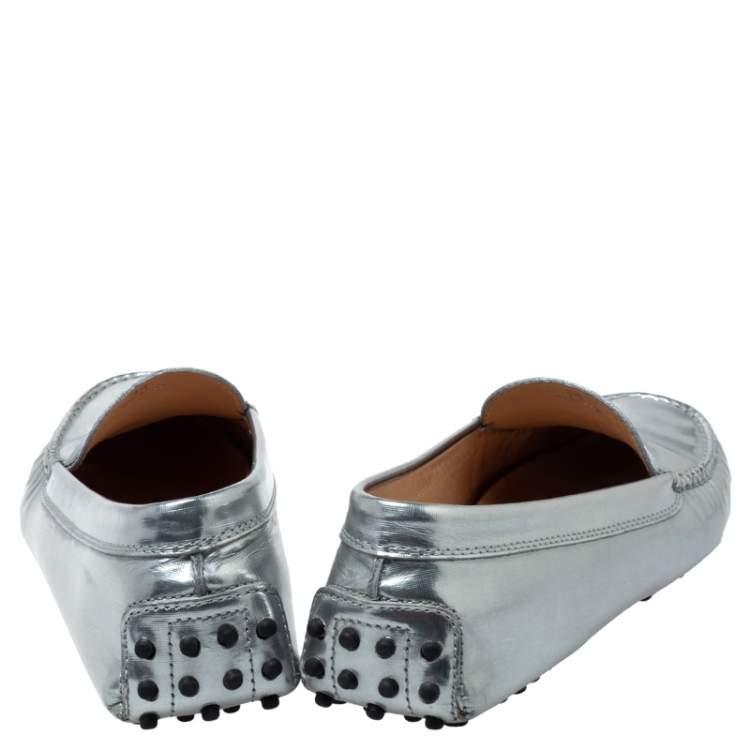 Pre Owned Tod's Silver Metallic Leather Penny Loafers Size 39