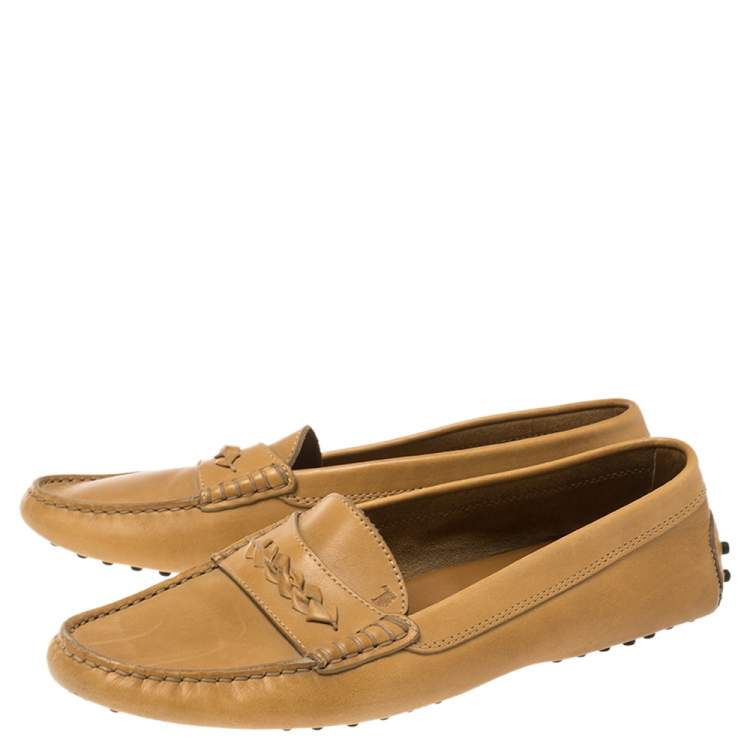 Pre Owned Tod's Tan Leather Loafers Size 39
