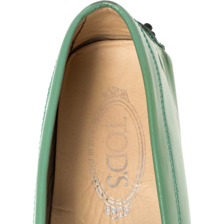 Pre Owned Tod's Neon Green Patent Leather Loafers Size 40