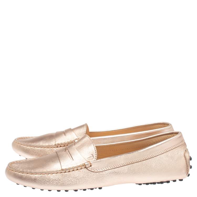 مملوكة مسبقًا Tod's Metallic Gold Leather Penny Loafers Size 39.5