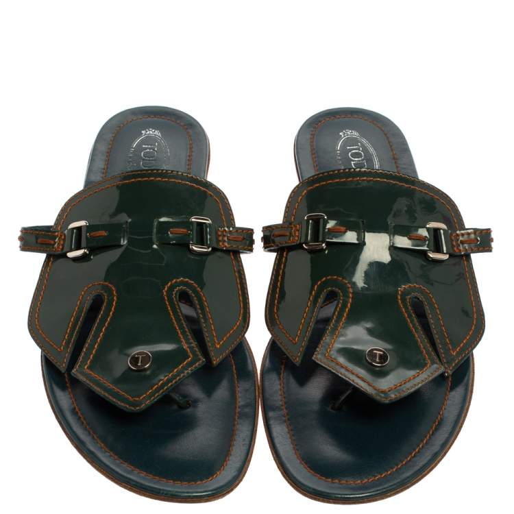 Pre Owned Tod's Green Patent Leather Buckle Detail Thong Flats Size 40.5