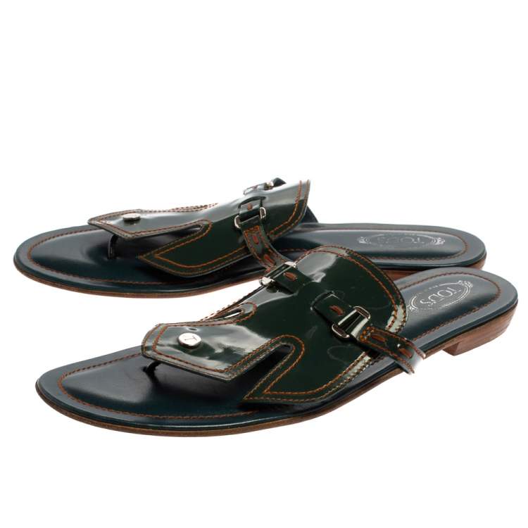 Pre Owned Tod's Green Patent Leather Buckle Detail Thong Flats Size 40.5