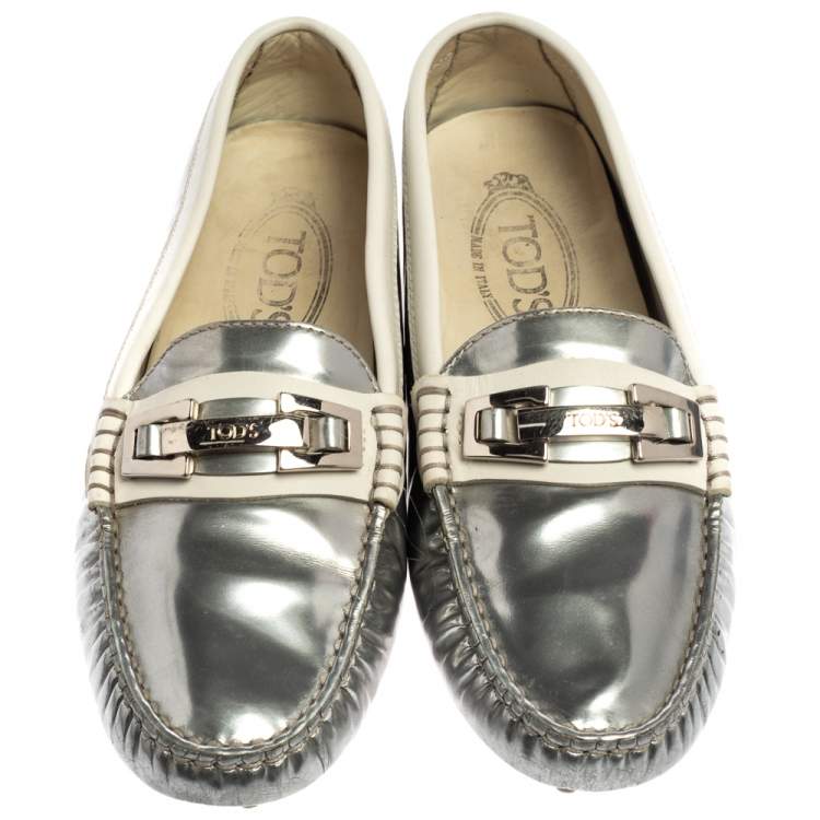 Pre Owned Tod's Silver/White Patent and Leather Logo Buckle Loafers Size 36