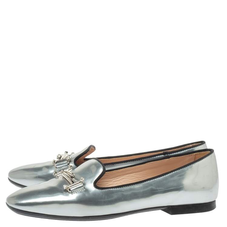 Pre Owned Tod's Metallic Silver Patent Leather  Double T-Smoking Slippers Size 36.5