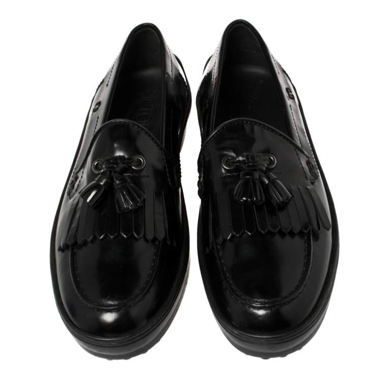 مملوكة مسبقًا Tod's Black Leather Fringe Tassel Loafers Size 39.5