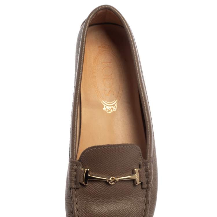 مملوكة مسبقًا Tod's Brown Leather Horsebit Loafers Size 38.5
