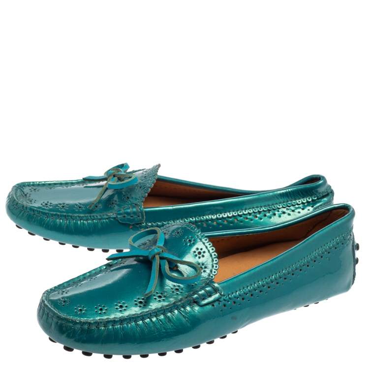 Pre Owned Tod's Blue Patent Leather Gommino Bow Loafers Size 37
