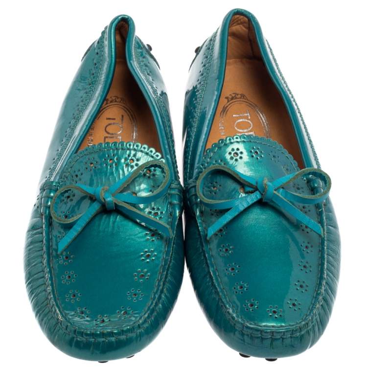 Pre Owned Tod's Blue Patent Leather Gommino Bow Loafers Size 37