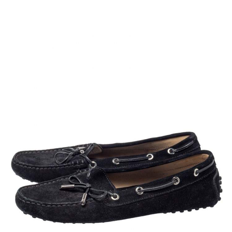 مملوكة مسبقًا Tod's Black Suede Slip On Bow Loafers Size 38.5