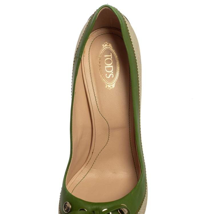 Pre Owned Tod's Beige/Green Canvas And Leather Peep Toe Slip On Pumps Size 40