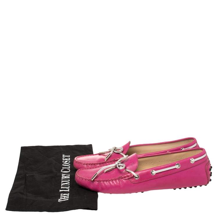 Pre Owned Tod's Pink/Silver Leather Gommini Loafers Size 40