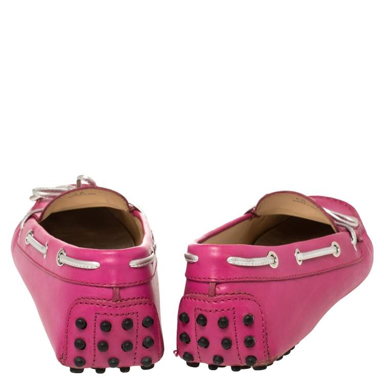 Pre Owned Tod's Pink/Silver Leather Gommini Loafers Size 40