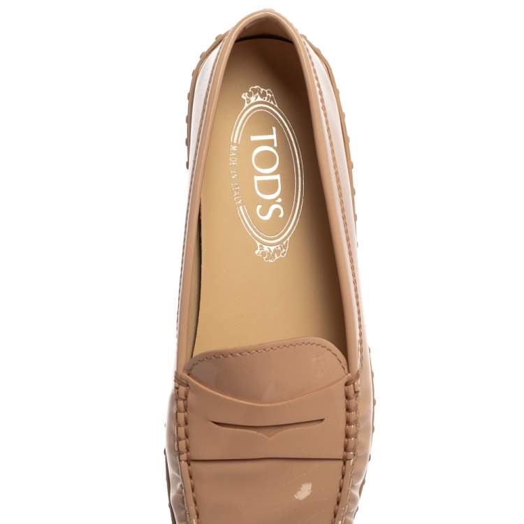 Pre Owned Tod's Pink Patent Leather Slip On Loafers Size 36
