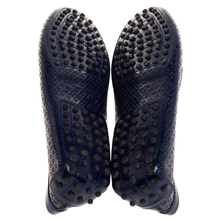 Pre Owned Tod's Navy Blue Laser Cut Patent Leather Slip On Loafers Size 40