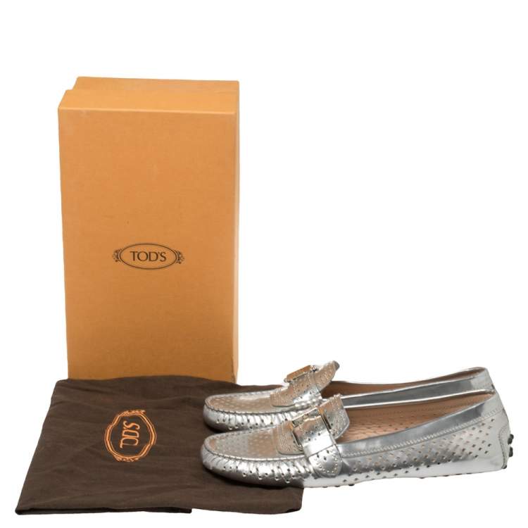 Pre Owned Tod's Silver Perforated Leather Buckle Loafers Size 40